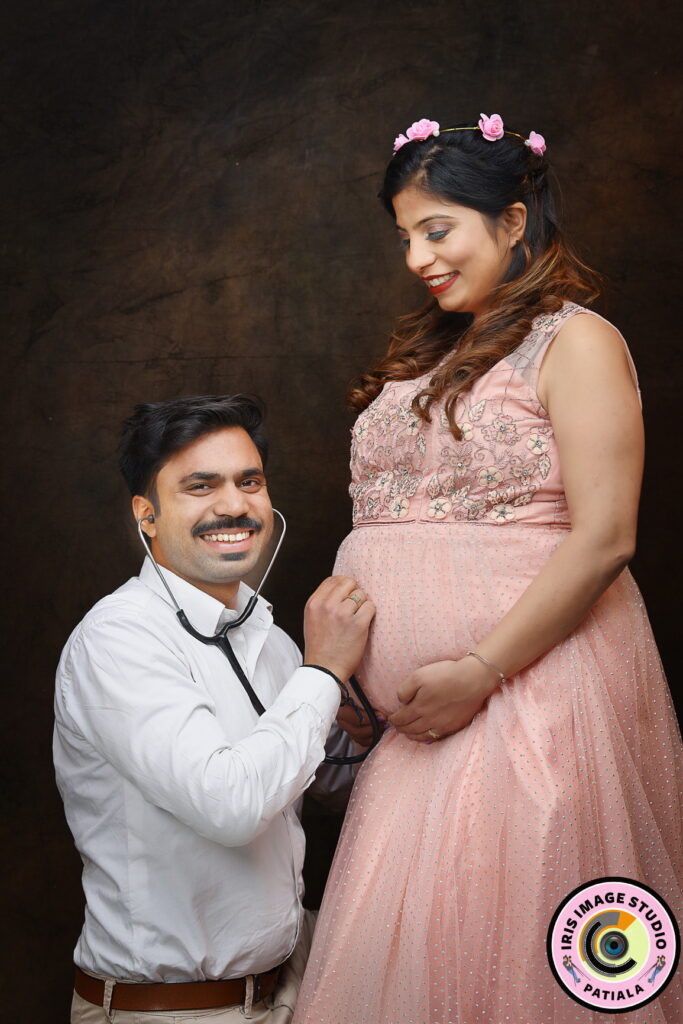 The maternity photoshoot of Dr. Anuradha V. Garg and Dr. Kanav Garg