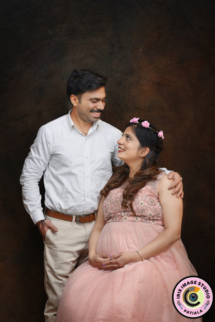 The maternity photoshoot of Dr. Anuradha V. Garg and Dr. Kanav Garg